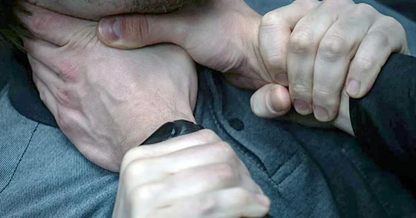 В Аскизе мужчина задушил пришедшего в гости знакомого