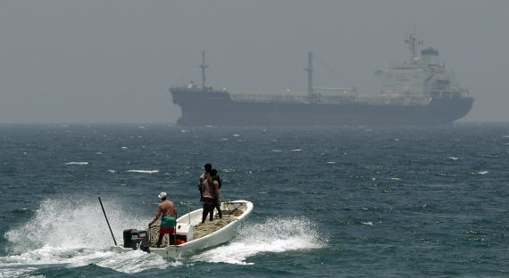 Пираты в Гвинейском заливе взяли в плен россиянина