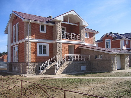 Судьбу бесхозных домов в Хакасии будут решать местные власти