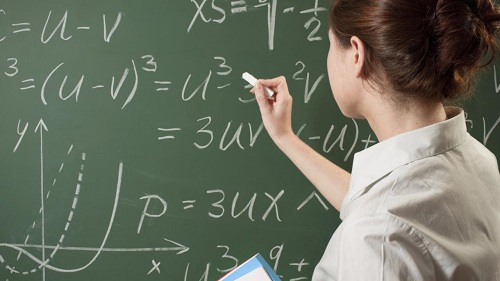 Учителей Хакасии самих проверят на знание русского языка и математики?