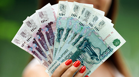 В Черногорске женщина переплатила за свет 72 000 рублей