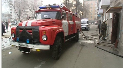 В Хакасии за минувшие сутки пожарные спасли 13 человек
