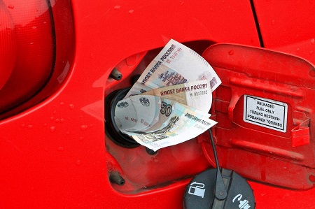 Хакасии приготовиться: цены на бензин в Красноярске вновь скакнули вверх