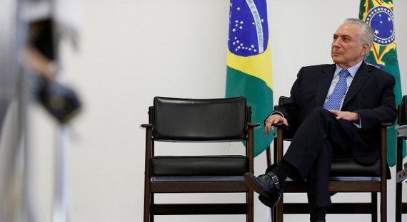 Президент Бразилии ввел в Рио-де-Жанейро военное положение