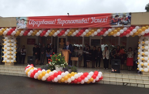 В Хакасии новый учебный год усадил за парты 80 тысяч школьников и студентов