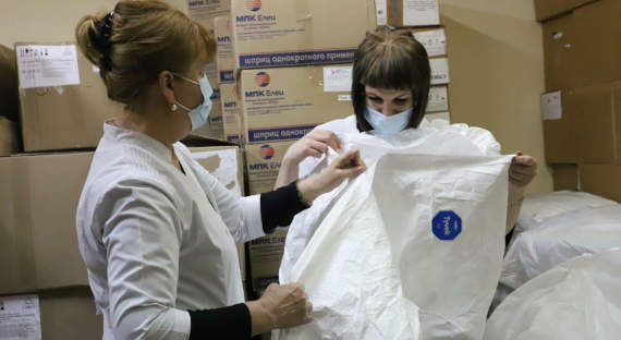 Медики Саяногорской больницы получили от РУСАЛ средства индивидуальной защиты