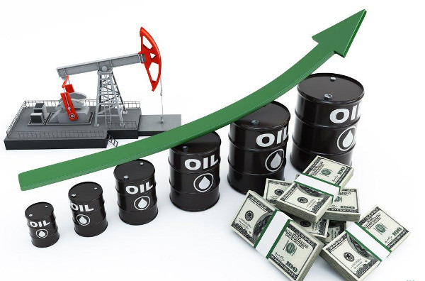 Рубль укрепляется вслед за нефтью