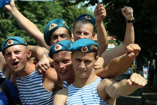 Сегодня вся Россия отмечает День Воздушно-десантных войск