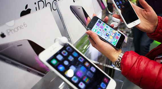 В России за первый день купили больше 10 тысяч iPhone 7 и iPhone 7 Plus