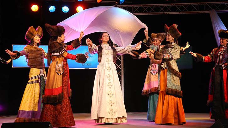 Модельеры из Хакасии поедут на этно-фестиваль моды