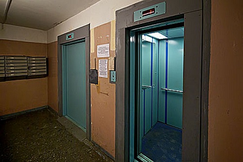 Лифты в Хакасии теперь должны содержать по новым правилам