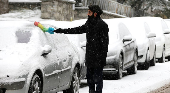 Будь как дома: в разгар туристического сезона в Турции выпал снег