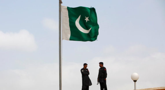 Пакистан снизит уровень дипломатических отношений с Индией