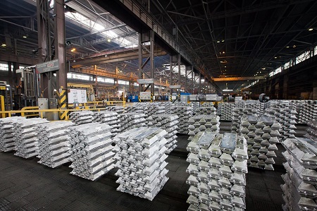 Производство алюминия на РУСАЛе сократилось на 2 процента