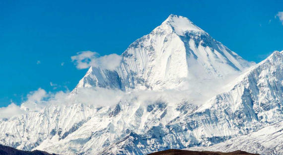 В непальских горах погибли девять альпинистов