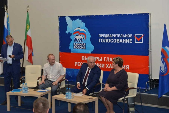В Черногорске прошла встреча участников внутрипартийного голосования "Единой России"