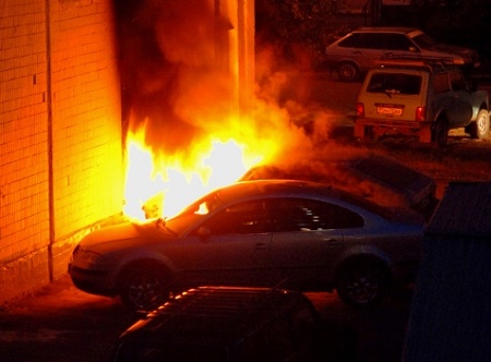 В Хакасии сегодня снова горел автомобиль