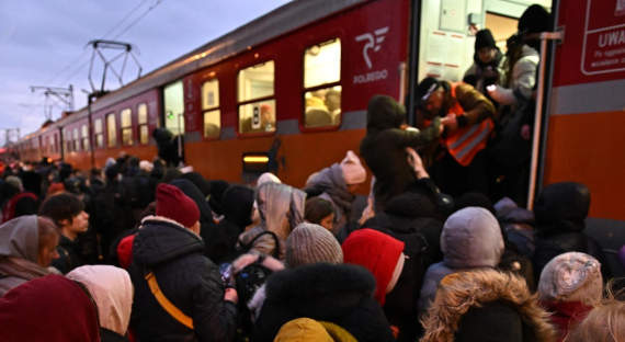 ФРГ просит Польшу остановить поставки беженцев с Украины