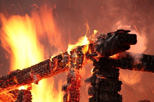 Сегодня ночью в Красноярском крае заживо сгорела семья из трех человек