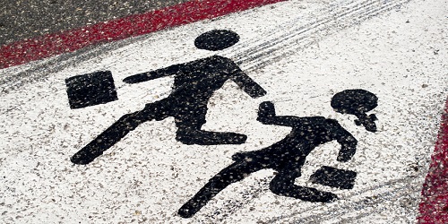 В Черногорске сбили школьницу, которая перебегала дорогу на красный свет