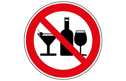 Подпольного алкоголя в России должно стать меньше