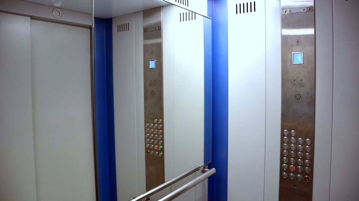 В Хакасии заменят 113 лифтов