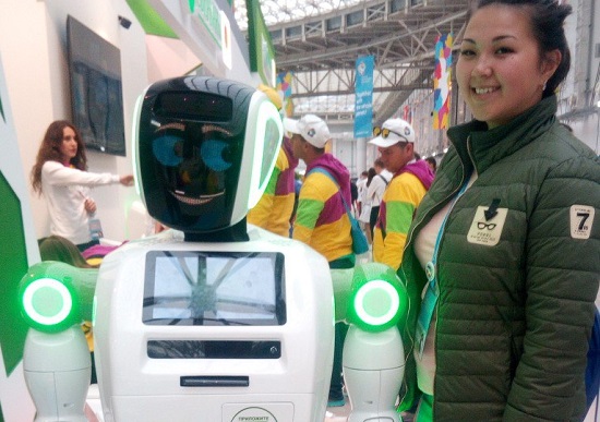 Студенты из Хакасии пообщались с сочинскими роботами