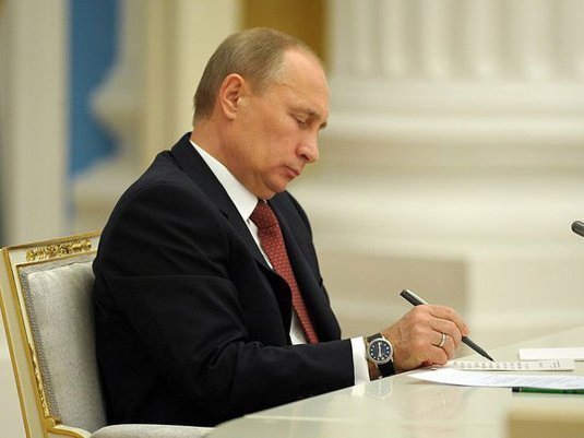 Путин усовершенствует борьбу с коррупцией