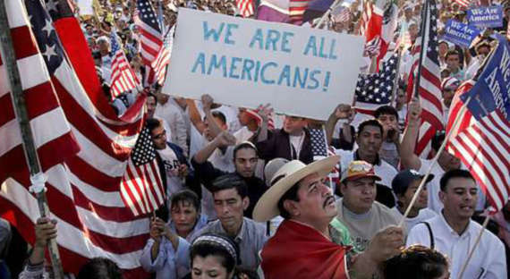 Мигранты у границ США угрожают голодовкой   