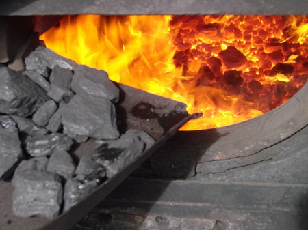 В Хакасии у коммунальщиков поселка Расцвет нет запасов угля