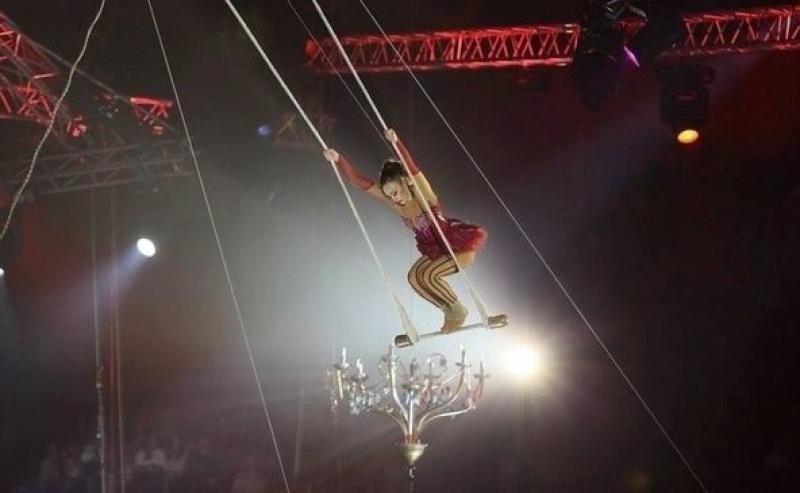 Гимнастка в московском цирке упала с 25-метровой высоты (ВИДЕО)