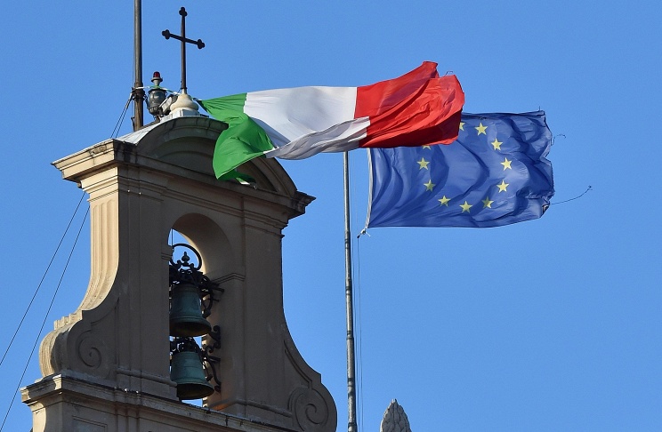 Италия требует решить вопрос отказа от санкций против России