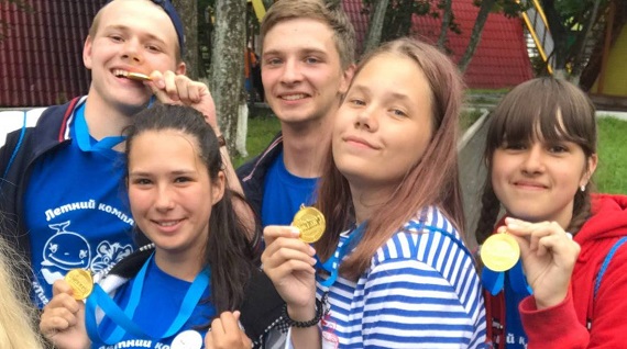 Хакасские школьники привезли из детского центра «Океан» золотые медали