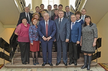 Глава Хакасии встретился с председателями теризбиркомов республики