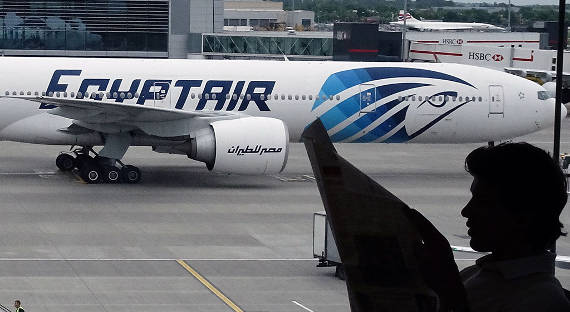 На обломках лайнера EgyptAir обнаружены следы тротила