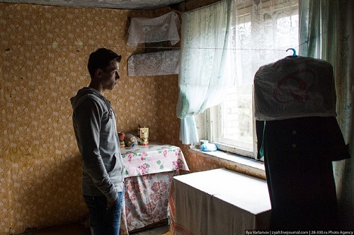 Власти Черногорска многие годы не давали сироте положенного жилья