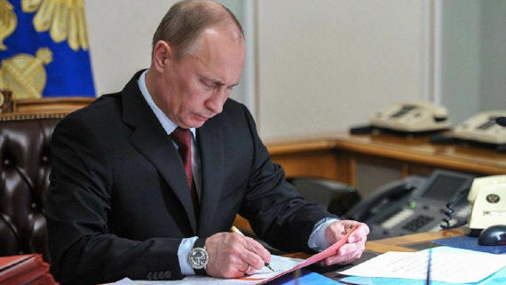 Путин подписал закон о праве полицейских доставлять пьяных в вытрезвители