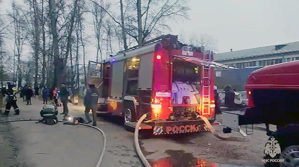 В Абакане пожарные спасли 43 человека из общежития