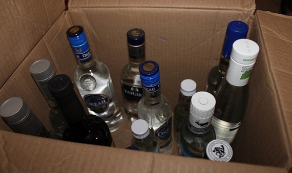 В Хакасии полиция изъяла у водителя партию контрафактного алкоголя