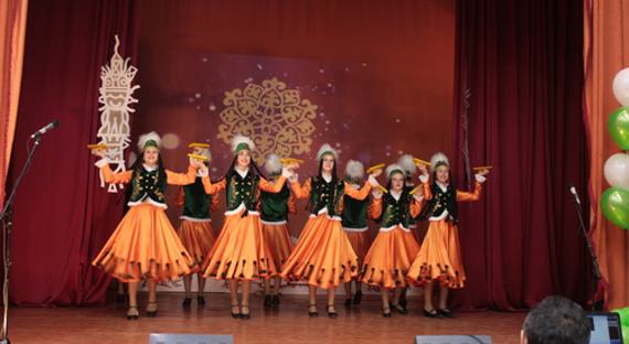Фестиваль "Ынырхас чоллары" открылся масштабным концертом