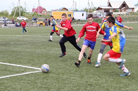 Кто из Алтайского района вышел в финал футбольного турнира "Олимпийские надежды"?