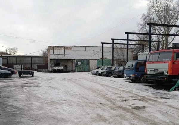 В Абакане директора спецстоянки обвиняют в мошенничестве