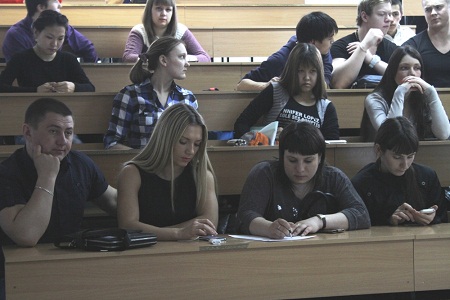 Студентам ХГУ рассказали о развитии спорта в Хакасии