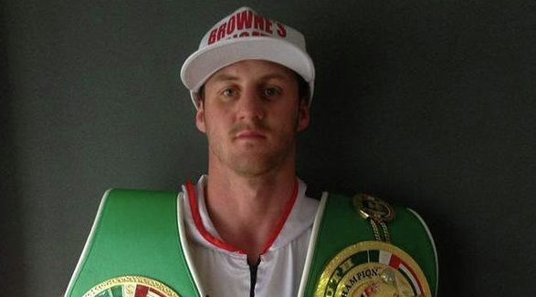 Австралийский боксер умер после титульного боя