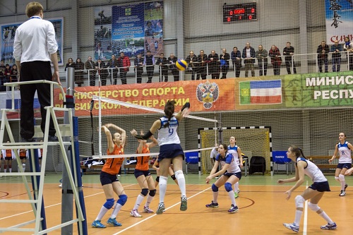 В Хакасии продолжается первенство России по волейболу