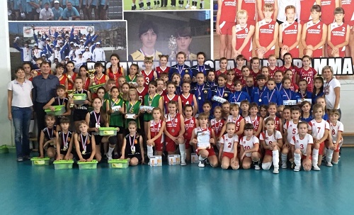 В Хакасии прошел IX Межрегиональный турнир по волейболу