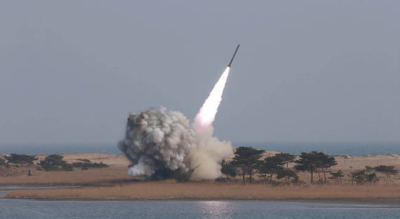 КНДР провела учебные запуски баллистических ракет "Мусудан"