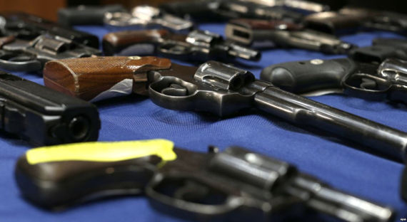 ФСБ пресекла деятельность нелегальных оружейников