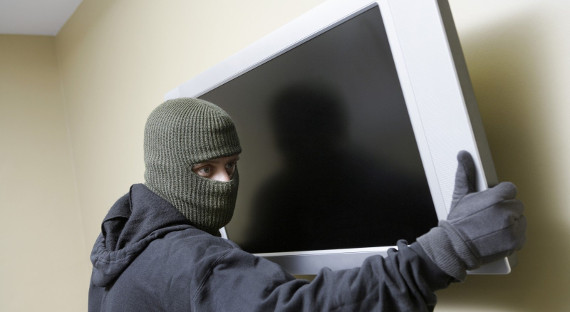 В Черемушках участковый раскрыл кражу телевизора