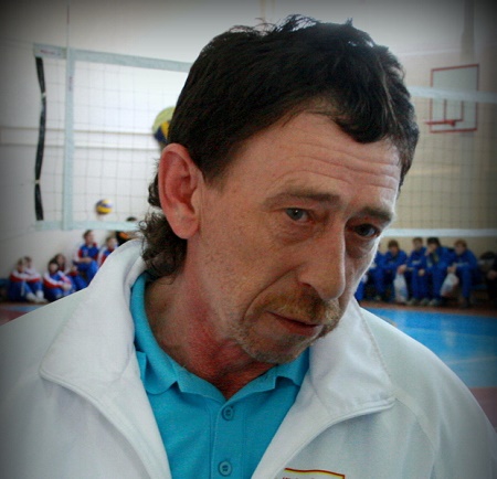 В Хакасии скончался тренер по волейболу Андрей Сафонов